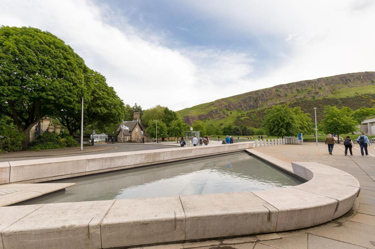 Stunning 1 Bed At Holyrood Palace & Arthurs Seat Edimburgo Exterior foto