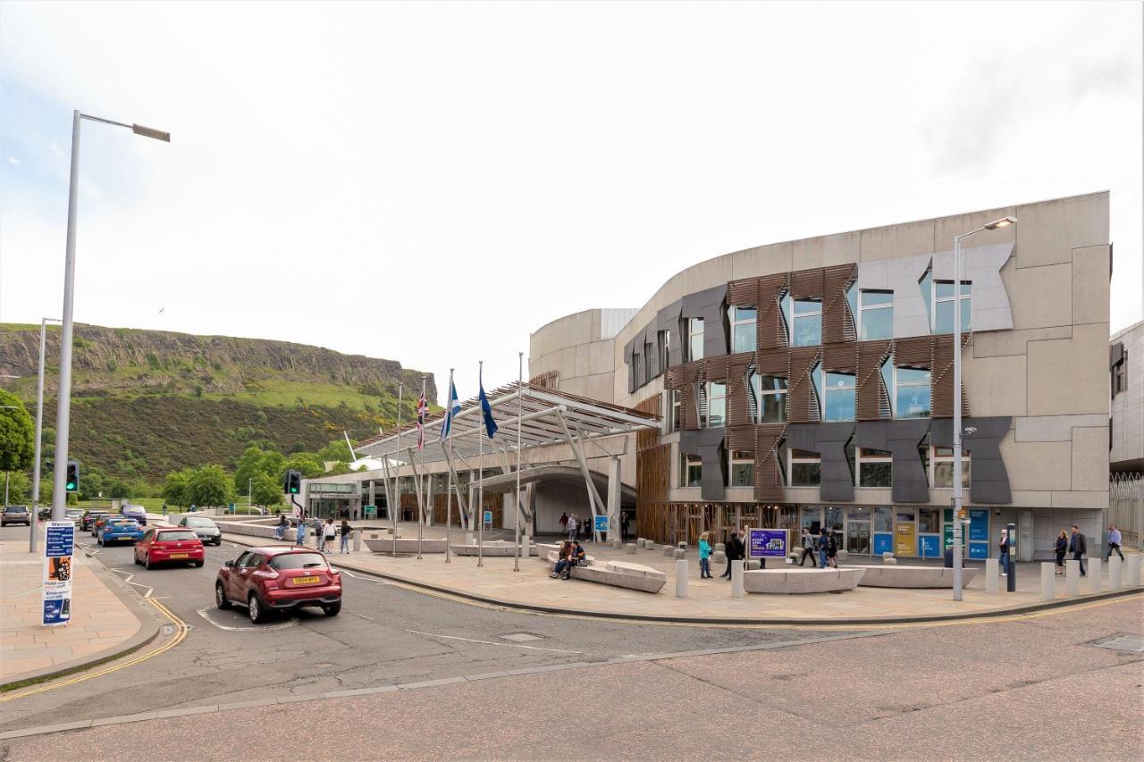 Stunning 1 Bed At Holyrood Palace & Arthurs Seat Edimburgo Exterior foto