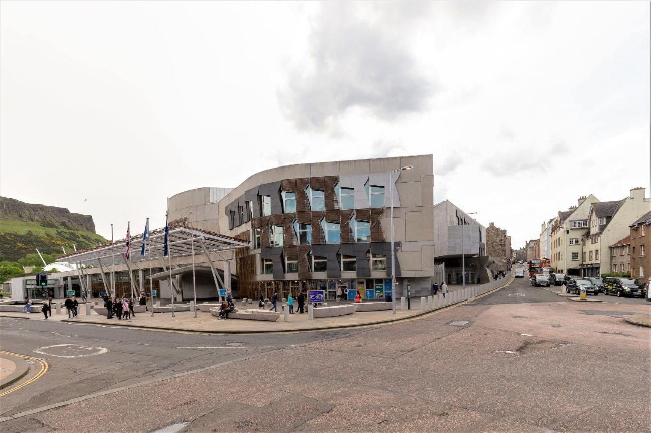 Stunning 1 Bed At Holyrood Palace & Arthurs Seat Edimburgo Exterior foto